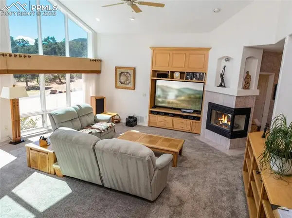 16292 Cala Rojo DR, Colorado Springs, CO 80926