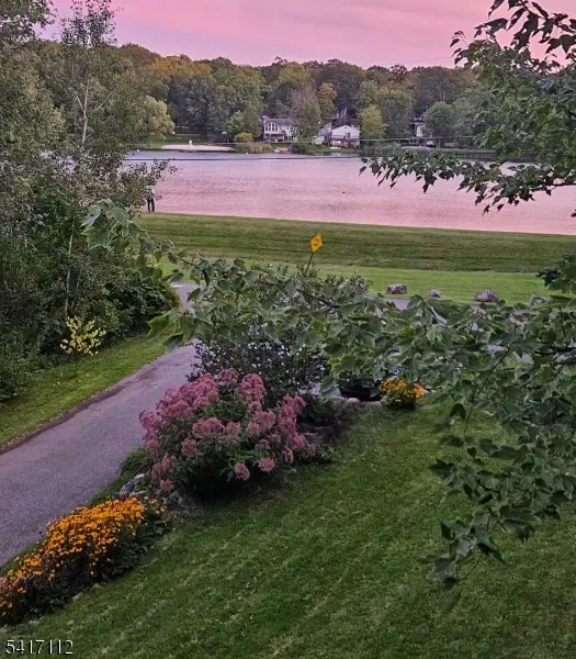 405 Cherry Ridge Rd, Vernon Twp., NJ 07422