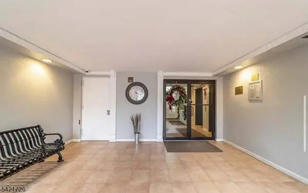 310 Lookout Ave #304, Hackensack City, NJ 07601