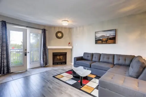 11 Dawson DR #718, Collingwood, ON L9Y 5B4