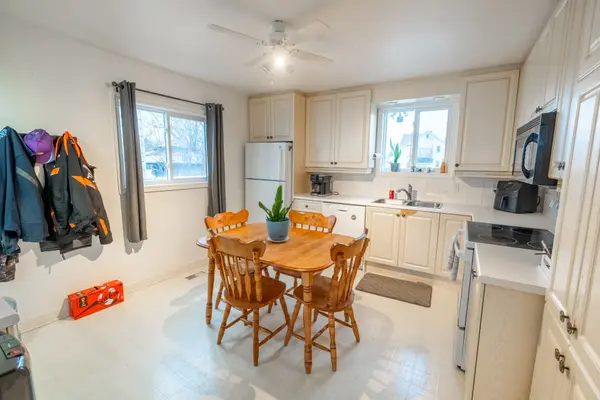 1242 Churchill ST, Cornwall, ON K6J 4X9