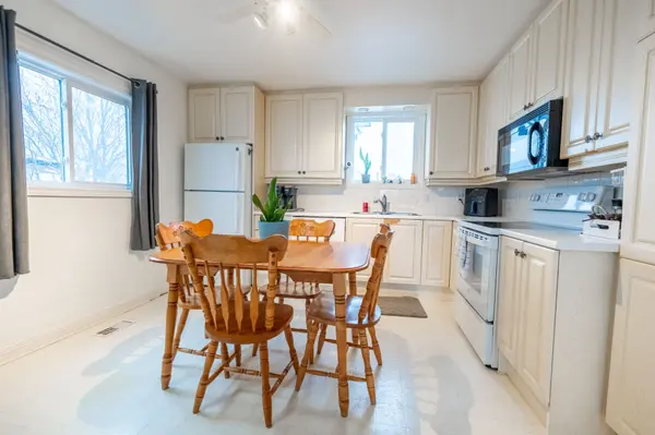 1242 Churchill ST, Cornwall, ON K6J 4X9