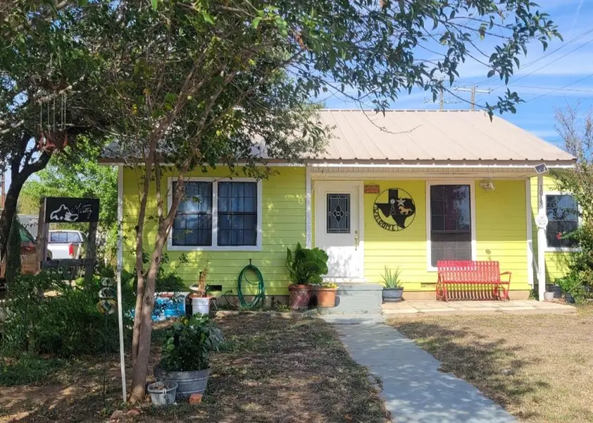 1015 San Benito Drive, Brownwood, TX 76801