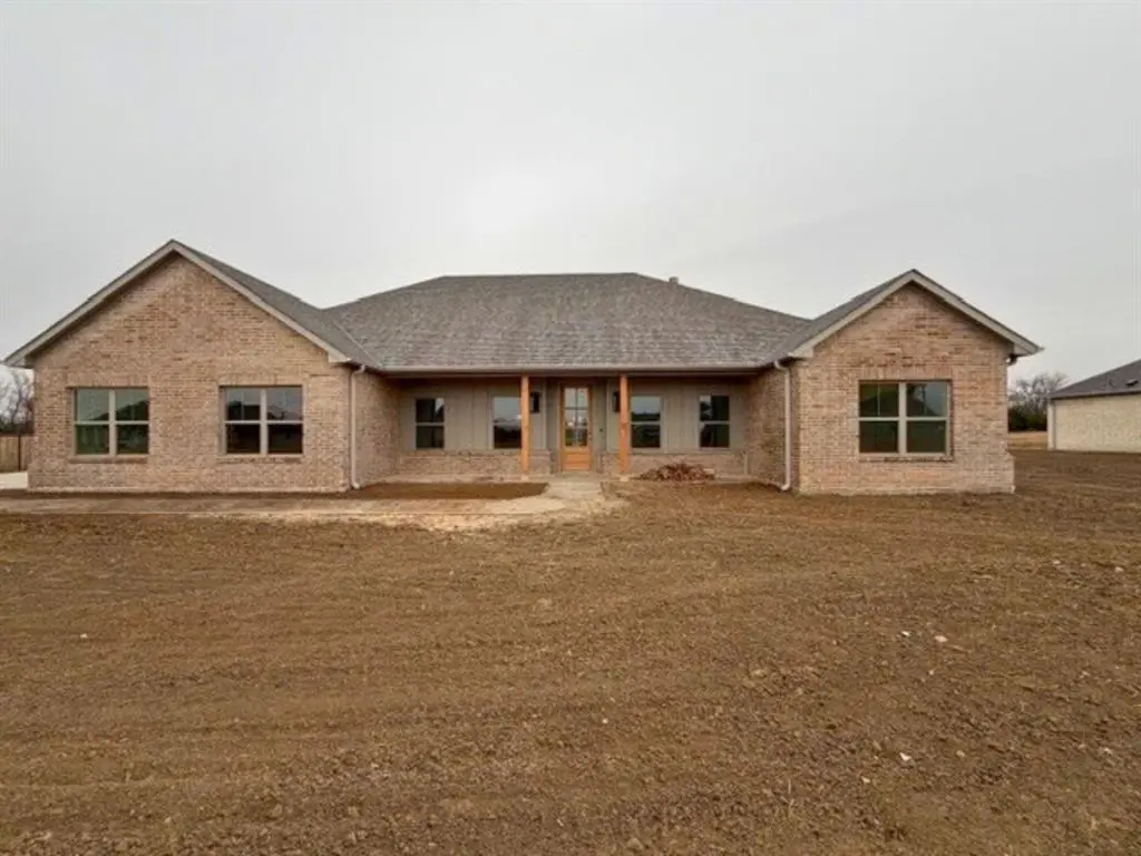 6037 Amber Drive, Sanger, TX 76266