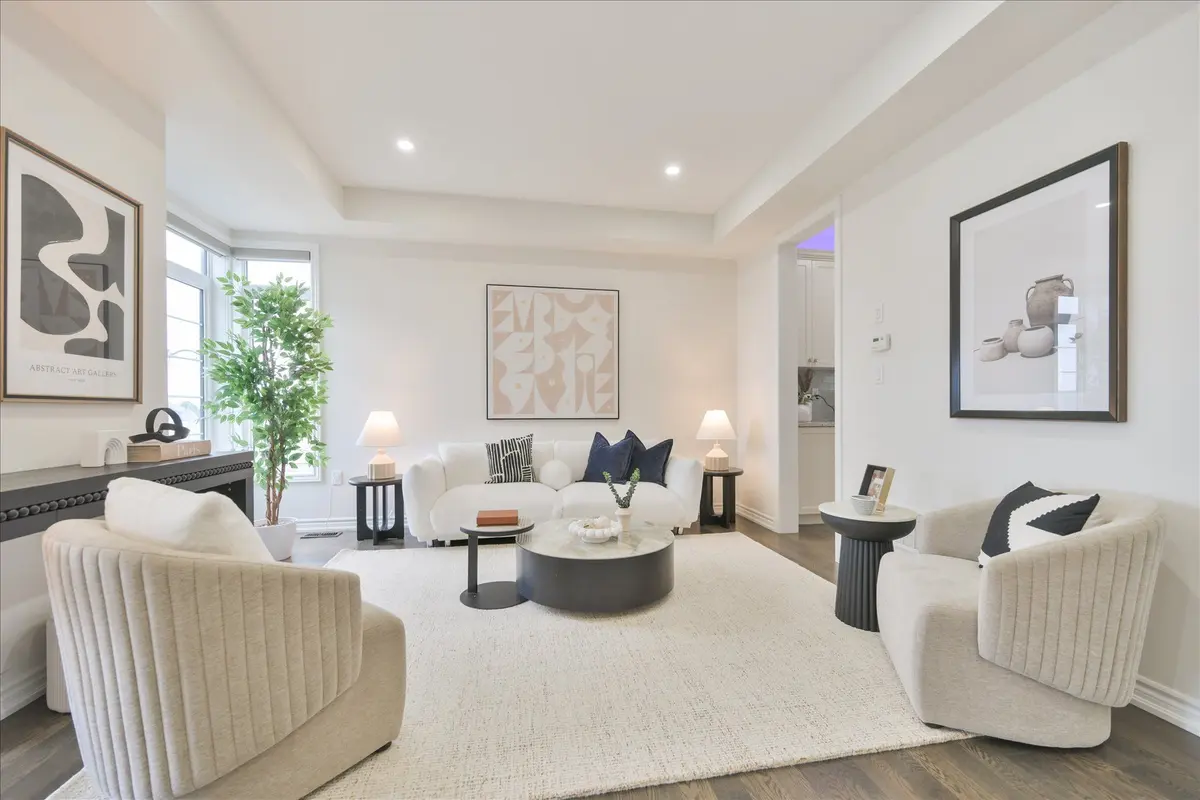 79 Bethpage CRES, Newmarket, ON L3X 0M4