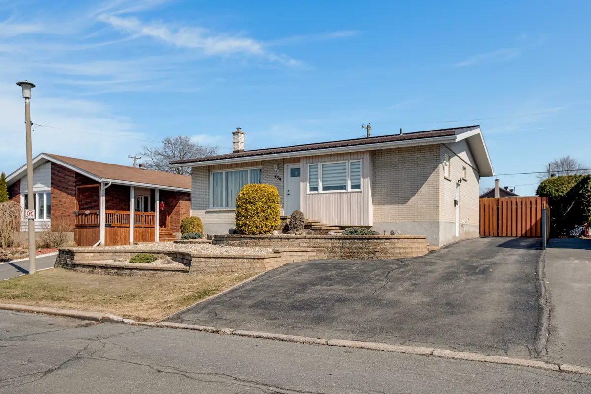 459 Theriault ST, Hawkesbury, ON K6A 1Z4