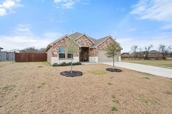 1901 Sandy Knoll Drive, Kaufman, TX 75142