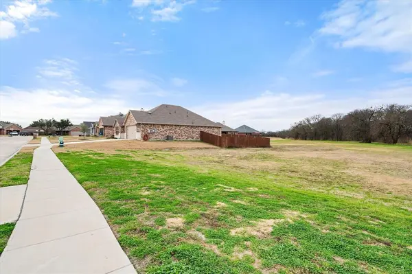 1901 Sandy Knoll Drive, Kaufman, TX 75142