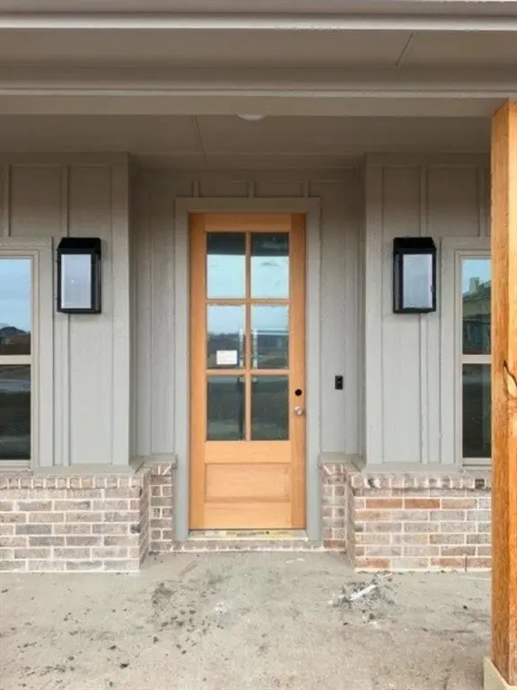 6037 Amber Drive, Sanger, TX 76266