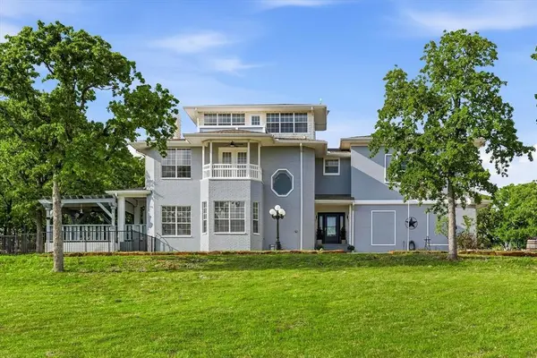 10325 E Fm 922, Tioga, TX 76271