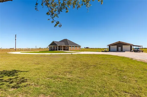 3530 Southmayd Road, Whitesboro, TX 76273