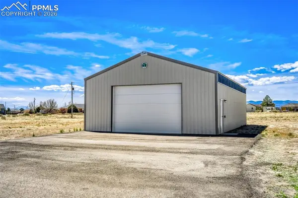 555 N Verbena DR, Pueblo, CO 81007