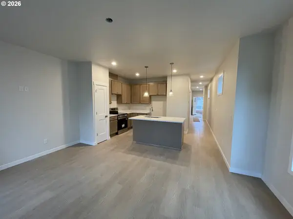 20751 NE Thompson TER, Fairview, OR 97024