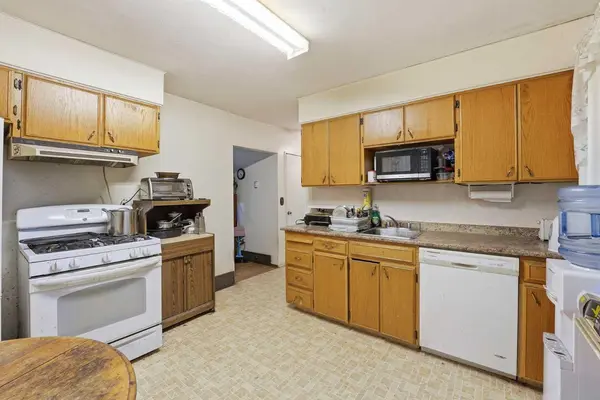 317 Centre ST, Cremona, AB T0M 0R0