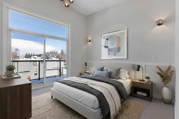 4307 30 AVE SW, Calgary, AB T3E 0T5