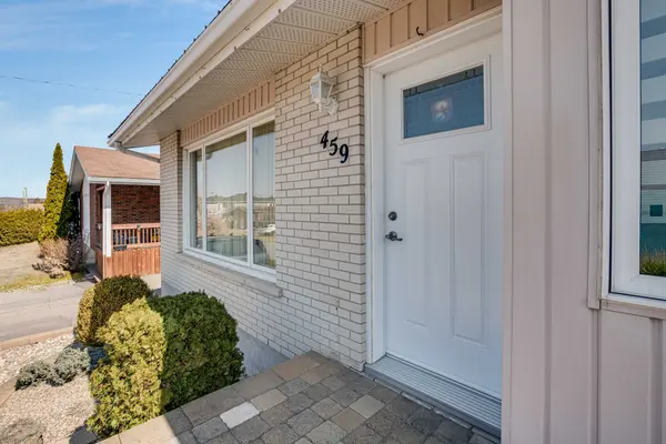 459 Theriault ST, Hawkesbury, ON K6A 1Z4