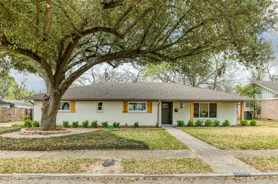 1012 Sleepy Hollow Drive N, Irving, TX 75061