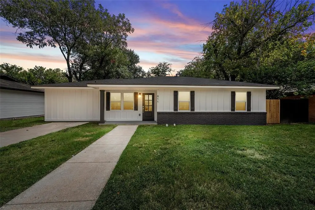 611 N Rita Street, Lacy Lakeview, TX 76705