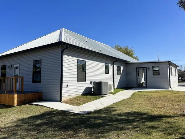 724 Franklin, Bellevue, TX 76228