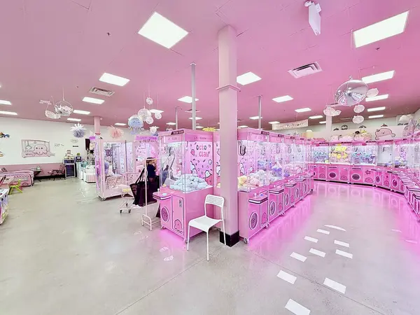 91 First Commerce DR #8, Aurora, ON L4G 0G2