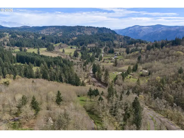 182 White Dog RD, Washougal, WA 98671