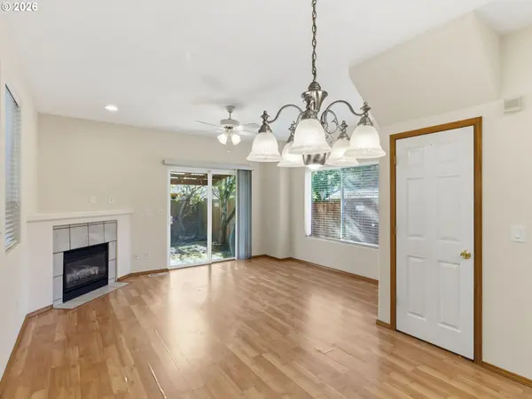 9606 N CLARENDON AVE, Portland, OR 97203