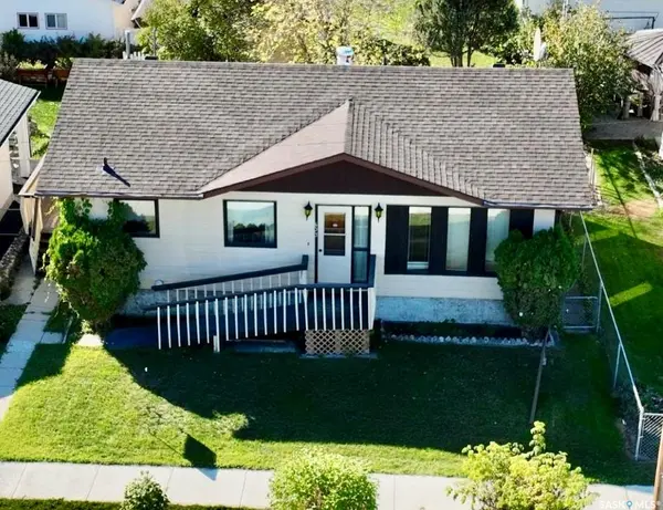 403 Churchill STREET,  Hudson Bay,  SK S0E 0Y0