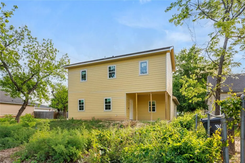 1100 N 16th Street, Waco, TX 76707