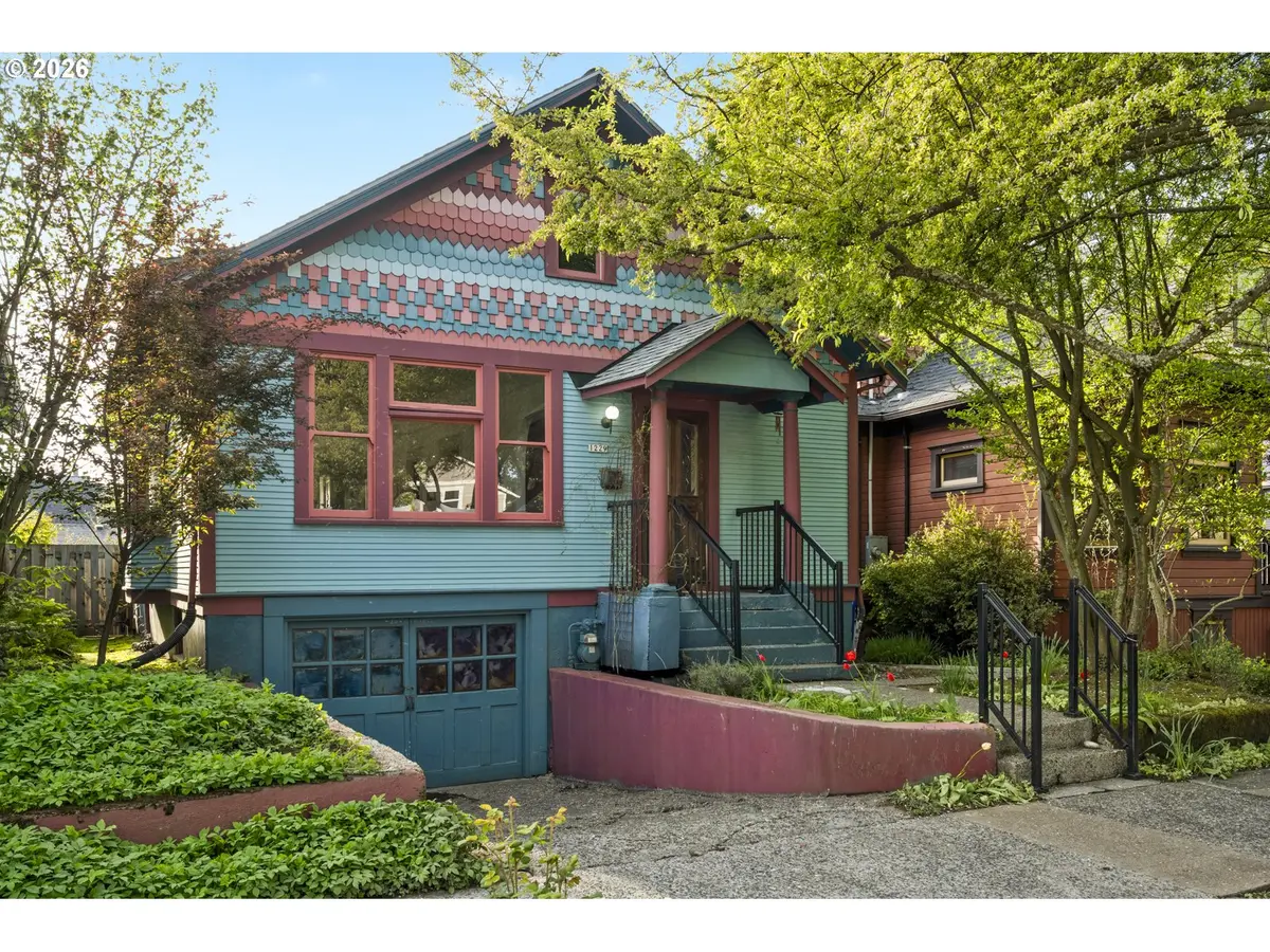 1229 SE 34TH AVE, Portland, OR 97214