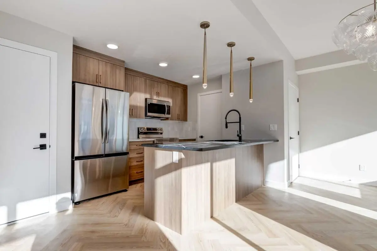 14800 1 ST NW #303, Calgary, AB T3P 2M3