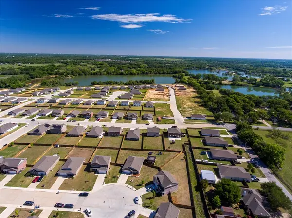 3640 Chestnut Oak Drive, Dallas, TX 75253