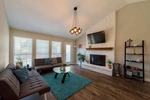 1411 Mapleview Drive, Carrollton, TX 75007