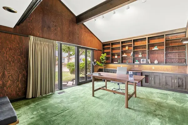 1188 Windwood Lane, Woodway, TX 76712