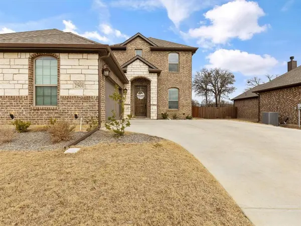 2501 Bunker Hill Drive, Burleson, TX 76028