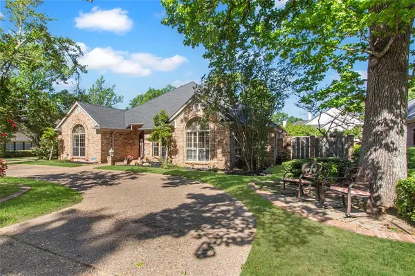 6609 Hollytree Circle, Tyler, TX 75703