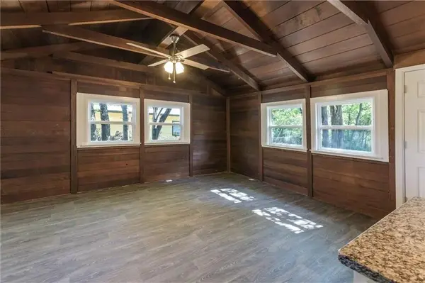 220 Bella Vista Drive, West Tawakoni, TX 75474