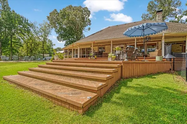 6130 Peninsula Circle, Athens, TX 75752