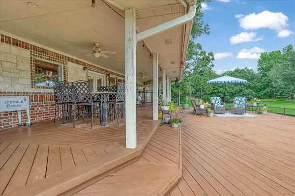 6130 Peninsula Circle, Athens, TX 75752