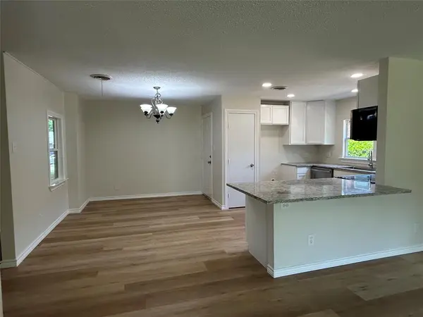 4216 Sun Valley Drive, Dallas, TX 75216