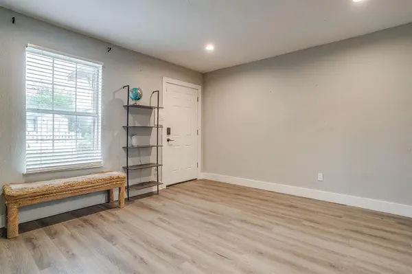 5517 Fletcher Avenue, Fort Worth, TX 76107