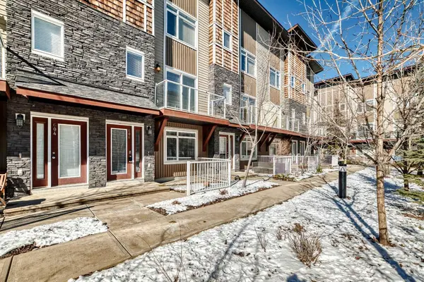 606 Skyview Point PL NE, Calgary, AB T3N0L7