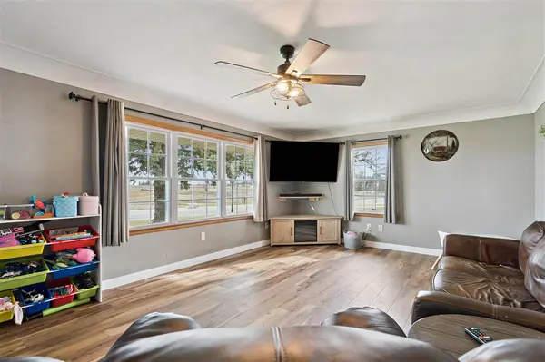 325 Division Street, Swisher, IA 52338