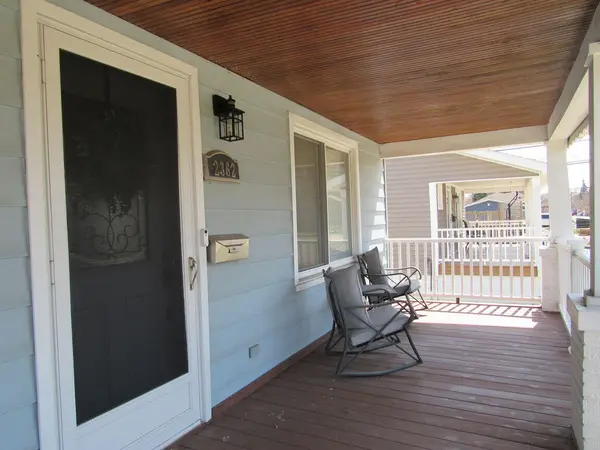 2362 Berkley AVE, Berkley City, MI 48072