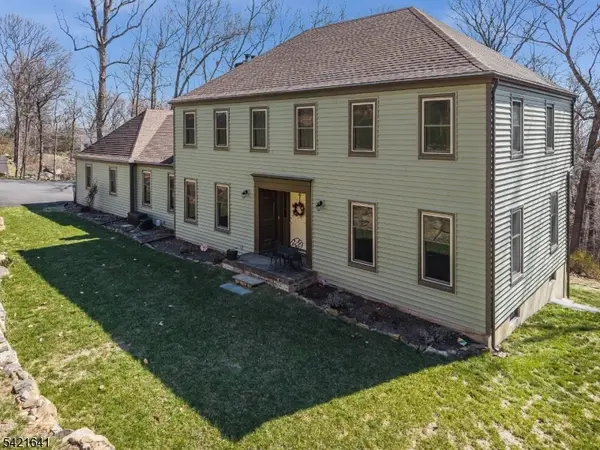 514 Lannon Ln, Bethlehem Twp., NJ 08826