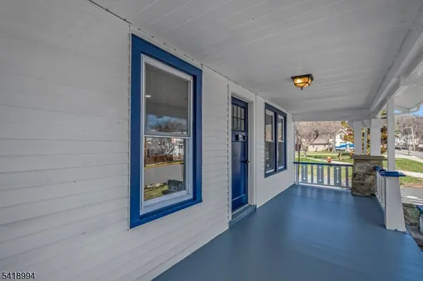 52 Thomas St, High Bridge Boro, NJ 08829