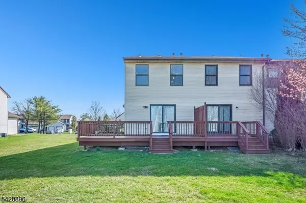 233 Spruce Ct, Raritan Twp., NJ 08822