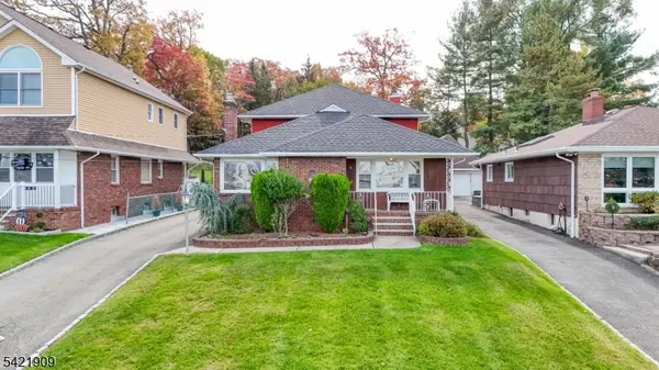 96 Lower Notch Rd, Little Falls Twp., NJ 07424