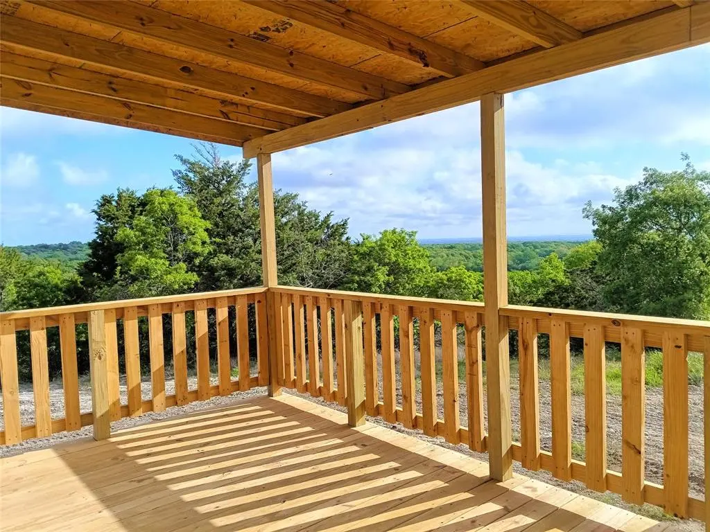 700 Woodhaven Drive, Springtown, TX 76082