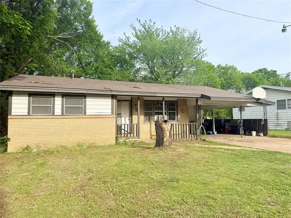 330 24th Street NW, Paris, TX 75460