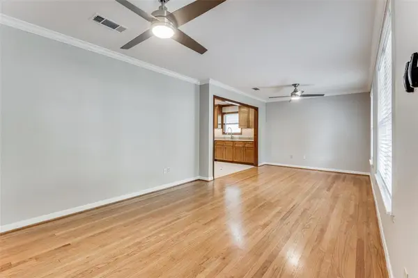 2012 Atlantic Street, Dallas, TX 75208